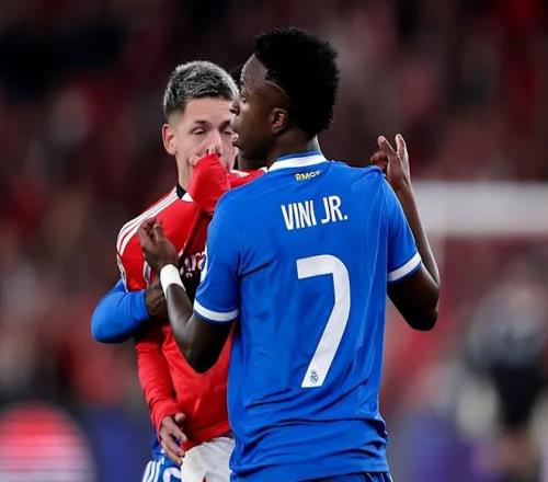 曼城,切尔西胜蓝,热苏斯折射,皇冠体育首页,皇冠体育官方网站,皇冠体育平台,皇冠体育