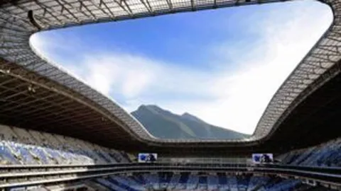 “季米特洛夫网球赛成功闯入半决赛”